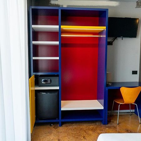 K Modern Hotel Пескьера-дель-Гарда Экстерьер фото