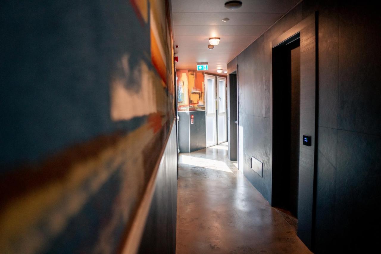K Modern Hotel Пескьера-дель-Гарда Экстерьер фото