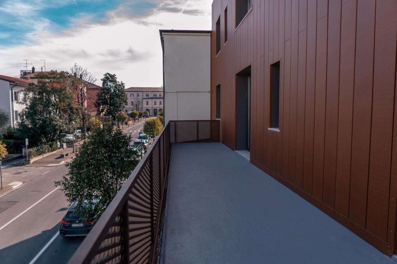 K Modern Hotel Пескьера-дель-Гарда Экстерьер фото