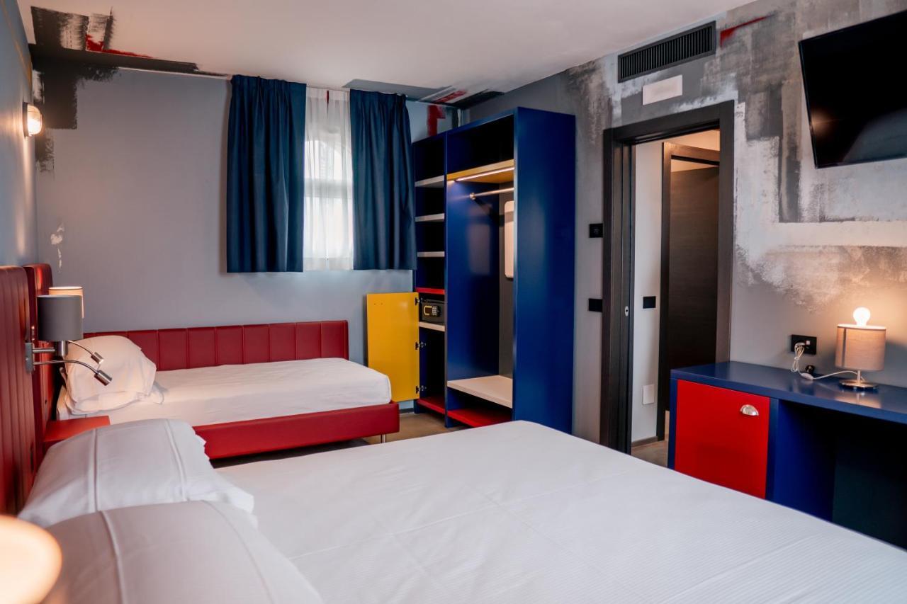 K Modern Hotel Пескьера-дель-Гарда Экстерьер фото