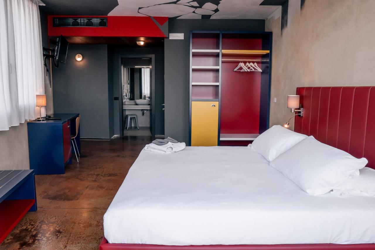 K Modern Hotel Пескьера-дель-Гарда Экстерьер фото