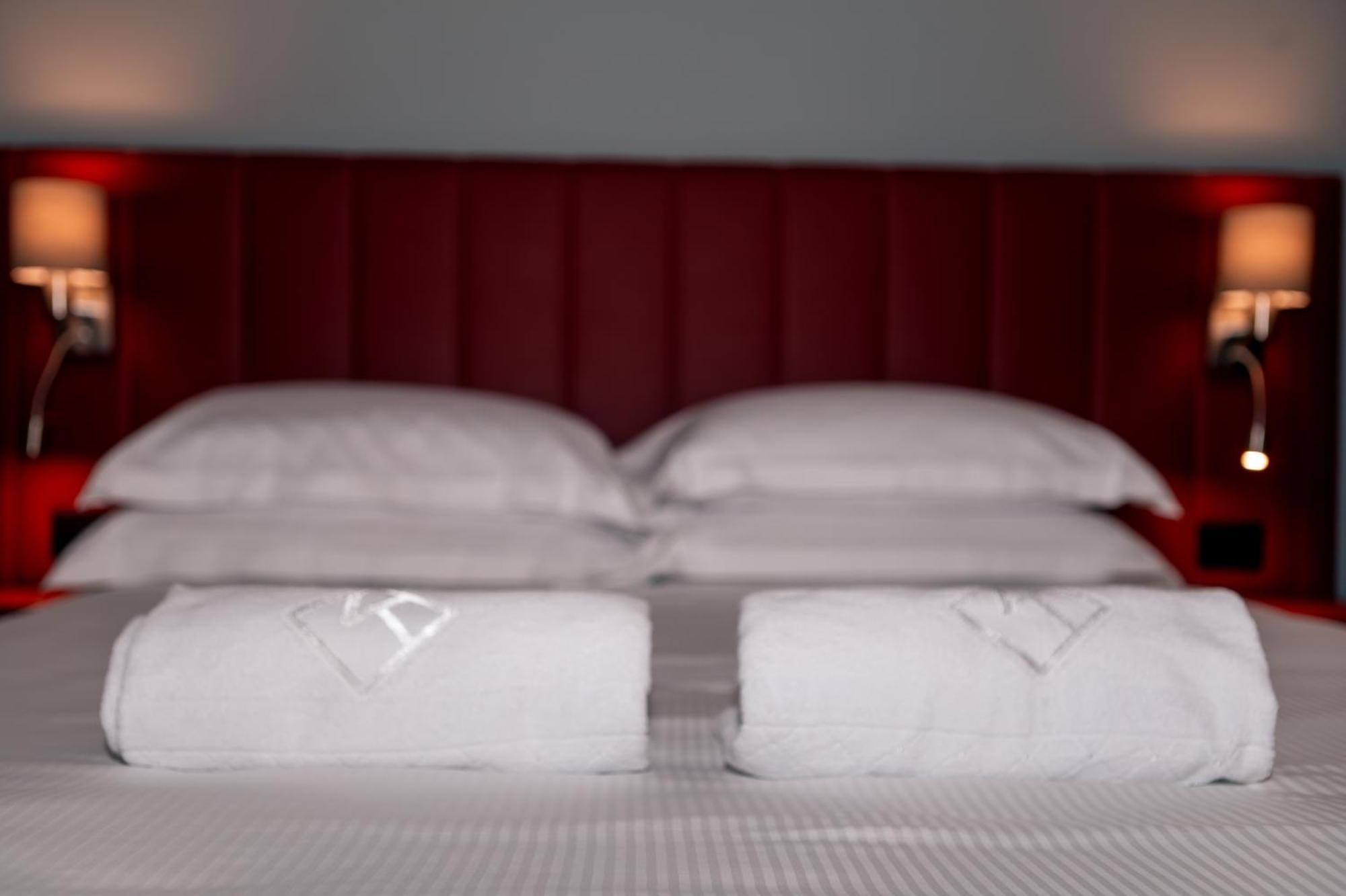 K Modern Hotel Пескьера-дель-Гарда Экстерьер фото